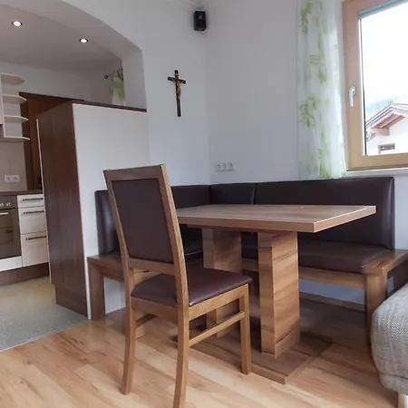 Anna Apartment *